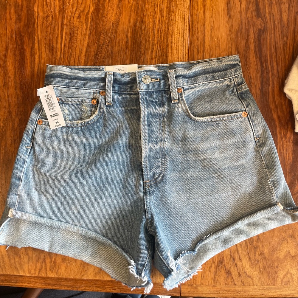 NWT Citizens Of Humanity Marlow jean short